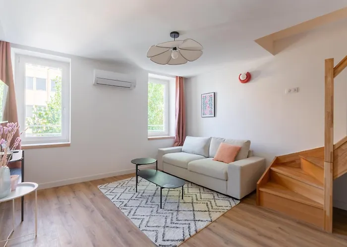 Duplex Labet アパート ラシオタ